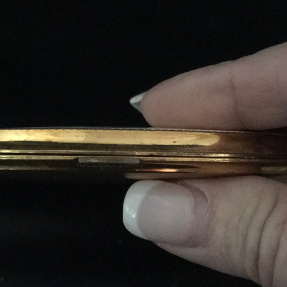 Vintage Compact Case - Picture 5 of 6